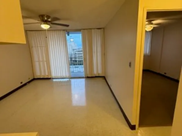 1125 Young St APT 706, Honolulu, HI 96814