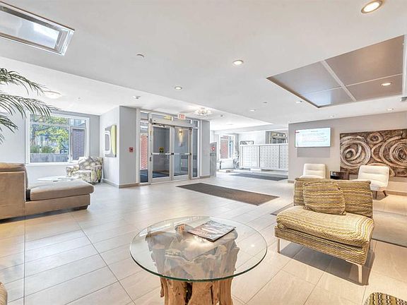 4th image of 16 SE Varsity Estates Cir NW #1103