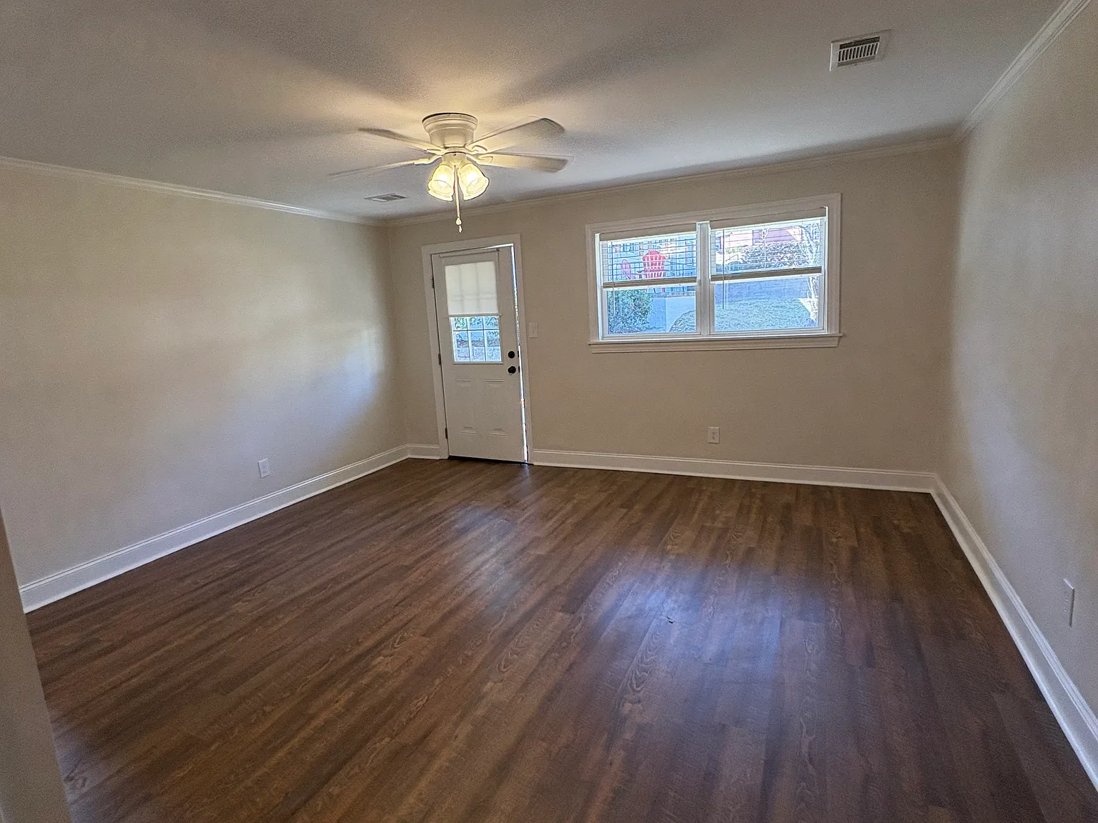 2 bed, 750 sqft, $1,250 — Photo 3