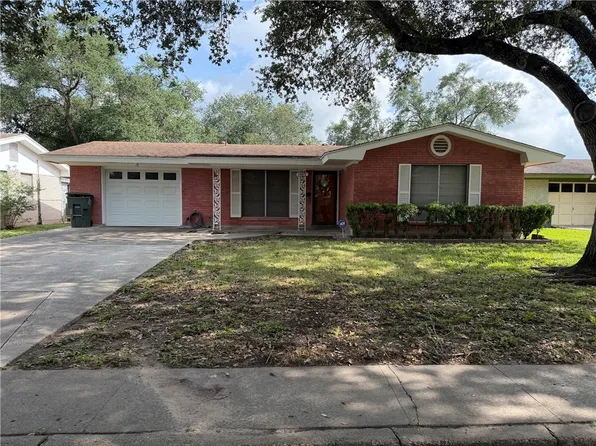 1003 Schallert Dr, Alice, TX 78332