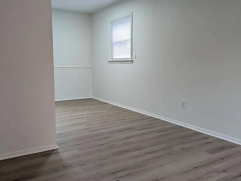 6109 Toebbe Ln — Photo 7