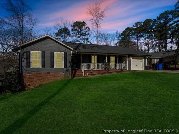 212 Offing Ct, Fayetteville, NC 28314