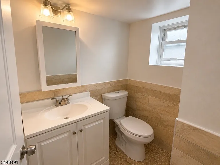 112 Chestnut St — Photo 12