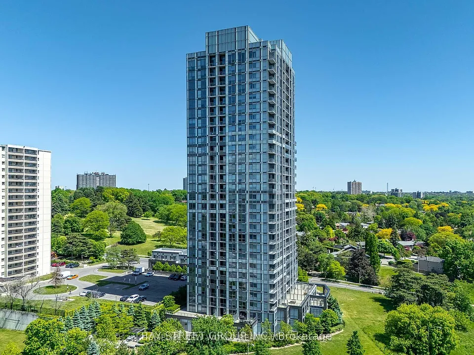 18 Graydon Hall Dr #502