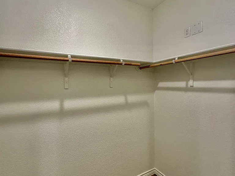 3807 Sugar Hackberry Trl #B — Photo 21
