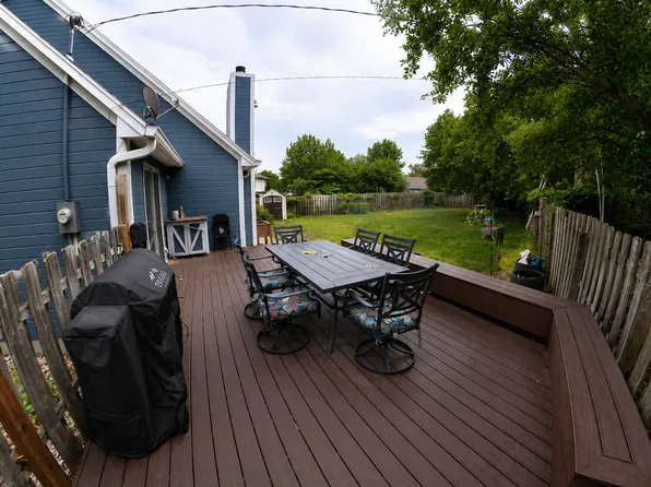 2601 Candlewood Dr, Manhattan, KS 66503