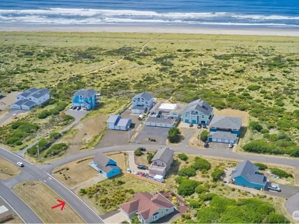 1037 Ocean Shores Boulevard SW, Ocean Shores, WA 98569