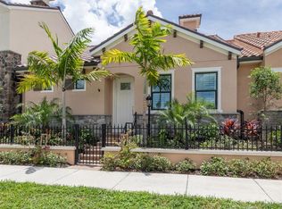 918 E Venice Ave #16, Venice, FL 34285