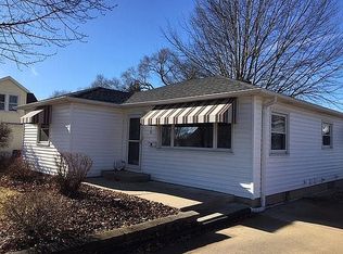 410 Henry St, Peru, IL 61354