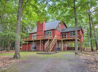 104 Magnolia Ln, Greentown, PA 18426