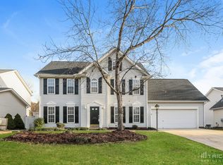 3906 Windsorwood Ct, Matthews, NC 28105