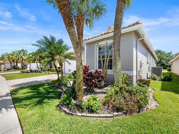 4th image of 7205 Haviland Cir