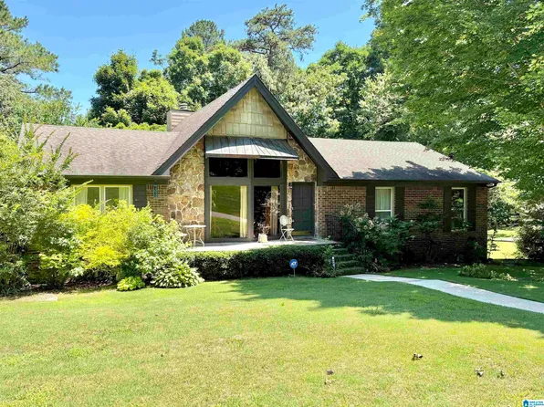909 Autumn Chase Dr, Birmingham, AL 35206