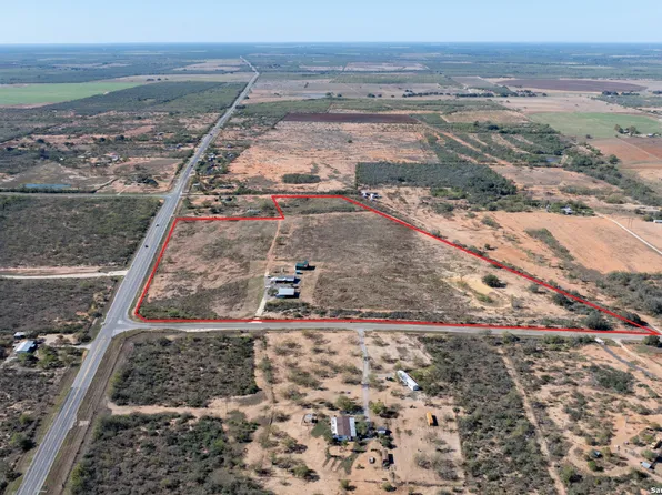 6286 FM 2146, Jourdanton, TX 78026