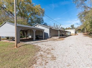 6301 E Rock Creek Rd E, Norman, OK 73026