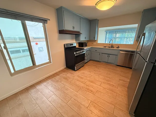 518 N Francisca Ave — Photo 9
