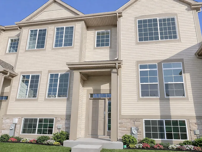225 Regency Ct — Photo 12