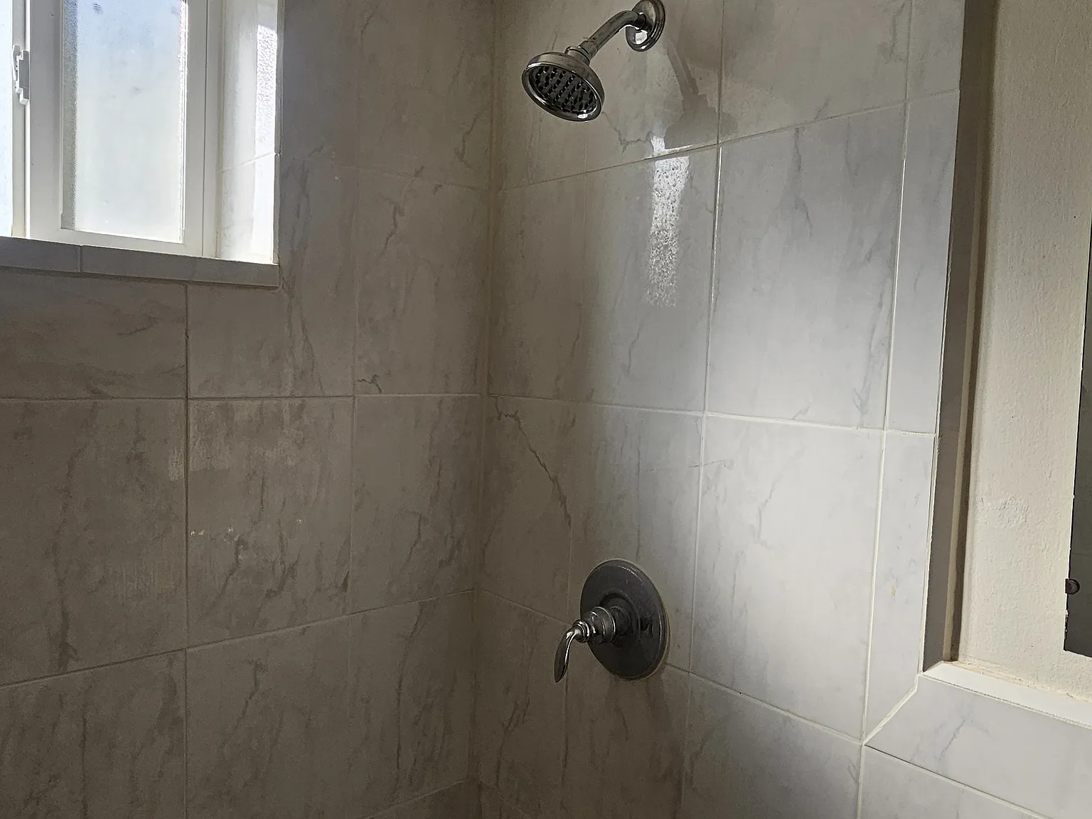 1 bed, 800 sqft, $1,300 — Photo 3