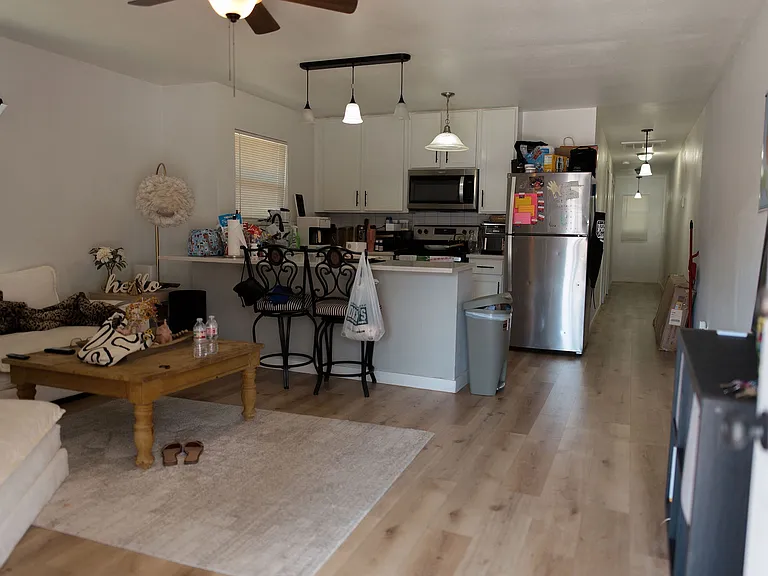 825 Holden St #A — Photo 2