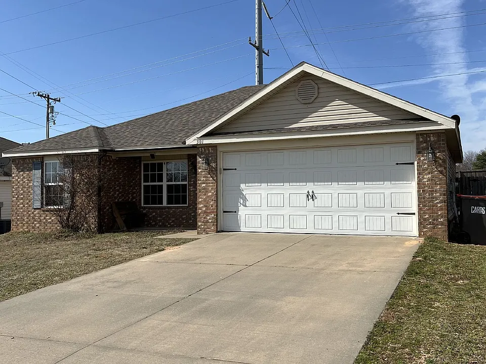 301 Regency Dr