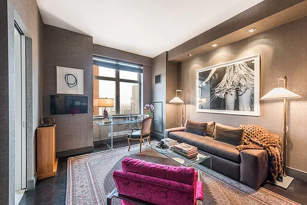 Sold by Christopher Korey | media 19