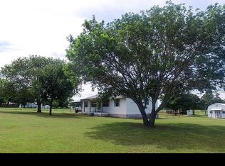 975 County Line Church Rd, Whitesboro, TX 76273