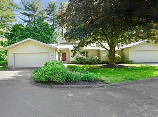 8 Acorn Gln #8, Avon, CT 06001