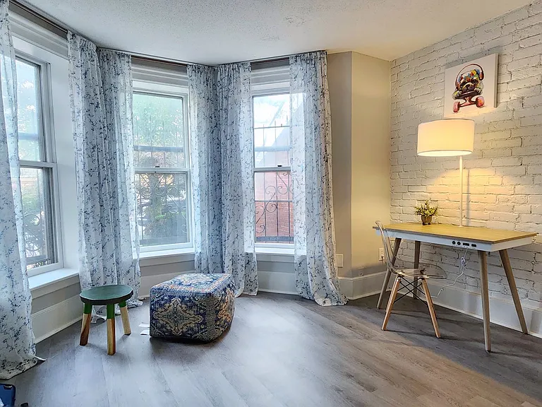 70 Temple St #1 — Photo 12