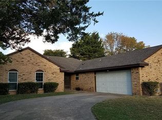 910 Middle Run, Duncanville, TX 75137