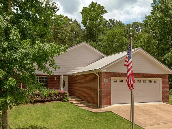 229 Evergreen Dr, Huntsville, TX 77340