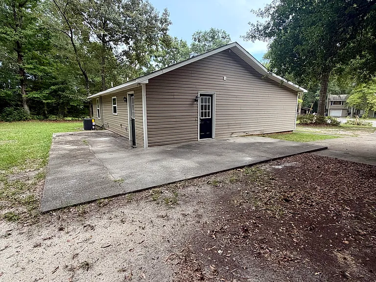 513 Cherokee Ct — Photo 37