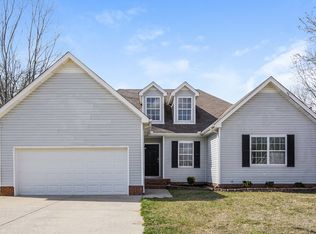 1307 Edgewood Ct, Murfreesboro, TN 37130