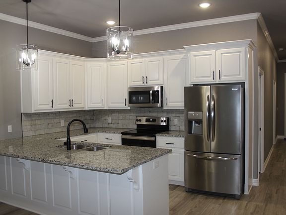 3rd image of 109 Cider Point Ln