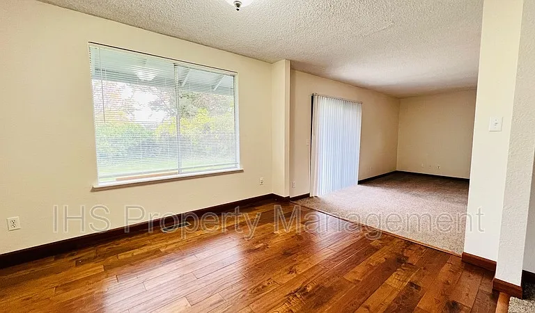 1613 S Palouse Pl — Photo 3