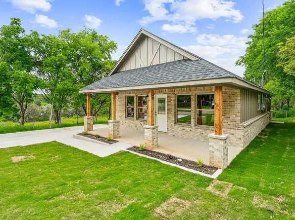 832 Tepee Trl, Granbury, TX 76048