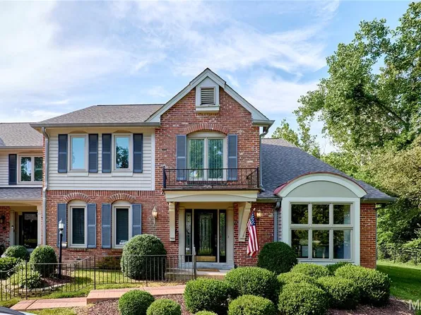 14424 Valley Meadow Ct W, Chesterfield, MO 63017