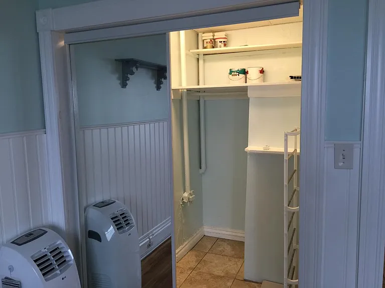 Closet View
