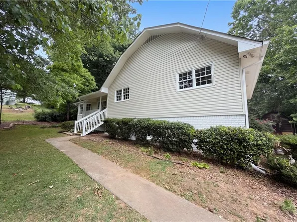 6658 Dearborn Dr, Acworth, GA 30102