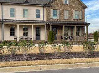 881 Ufton Aly, Collierville, TN 38017