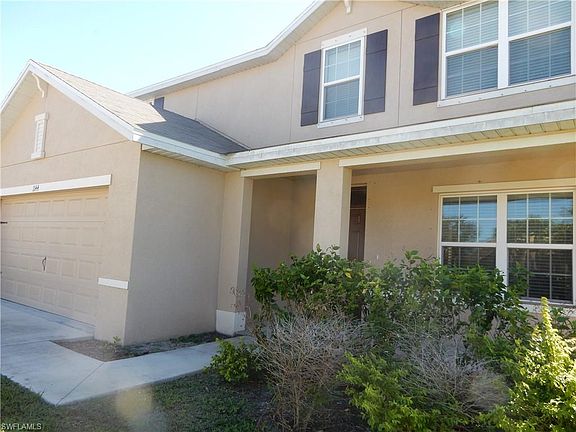 3rd image of 1144 SW 41st Ter