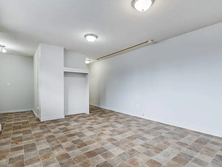 6 Allanbrooke Dr #18 — Photo 15