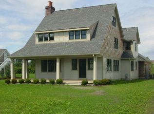 78 Bailey Ave, Middletown, RI 02842