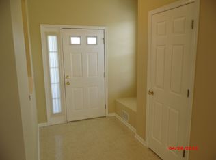 3165 Falling Waters Ln, Lindenhurst, IL 60046