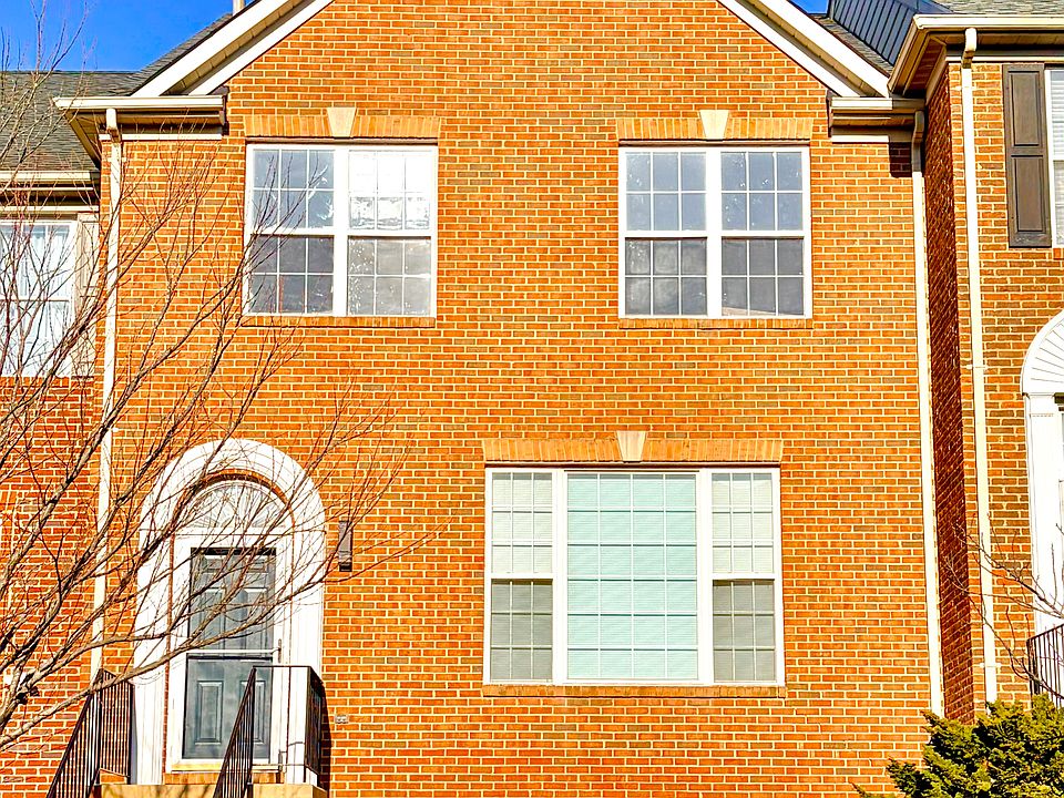 1st image of 2447 Founders Way