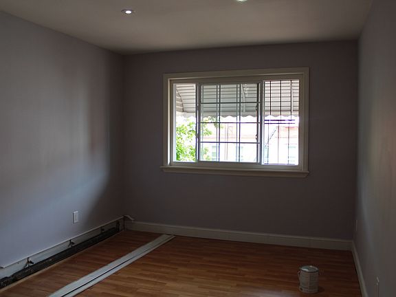 4th image of 1132 Croes Ave