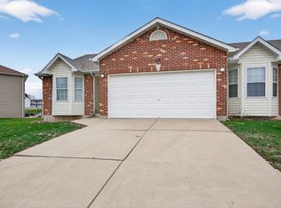 1047 Arlington Way, Warrenton, MO 63383