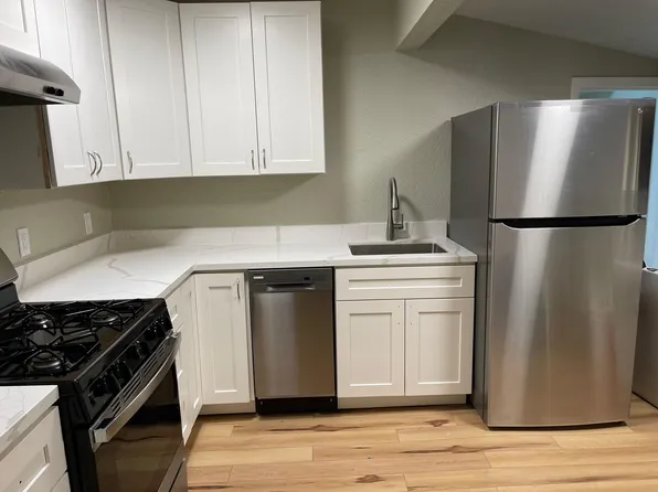 411 Stockton St, Manteca, CA 95337