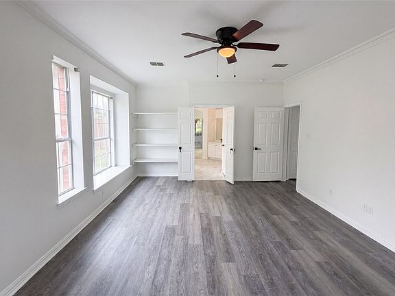 4th image of 3853 Wintergreen Dr