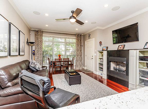 2nd image of 5303 W Leland Ave Unit 1