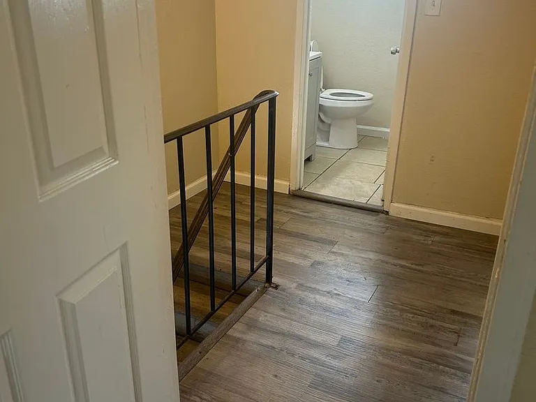 330 Seneca St #3 — Photo 4